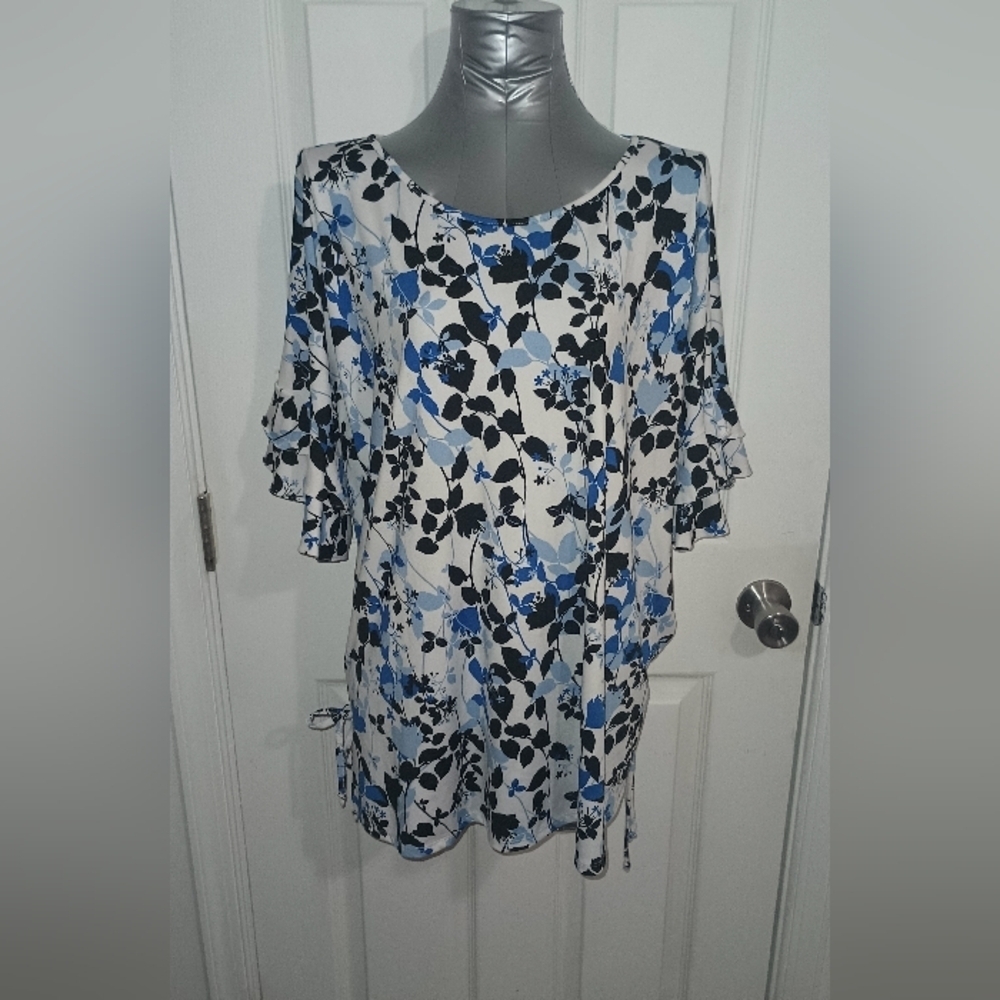 Robert Louis Elegant Blue and Black Floral Dress 59